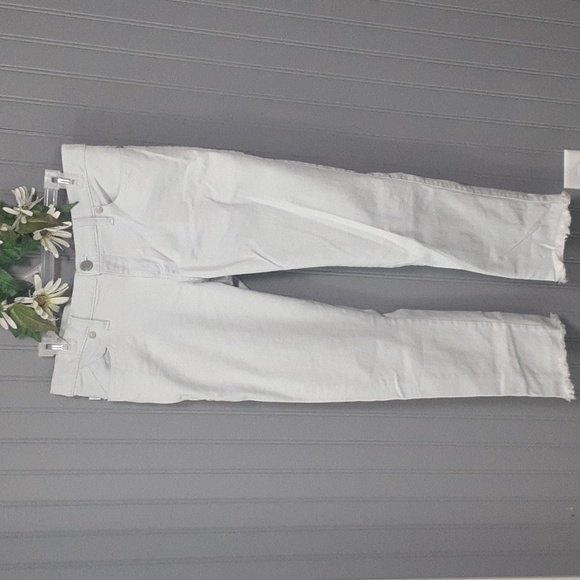 Rock & Republic Mint Green Jeans - Picture 3 of 13